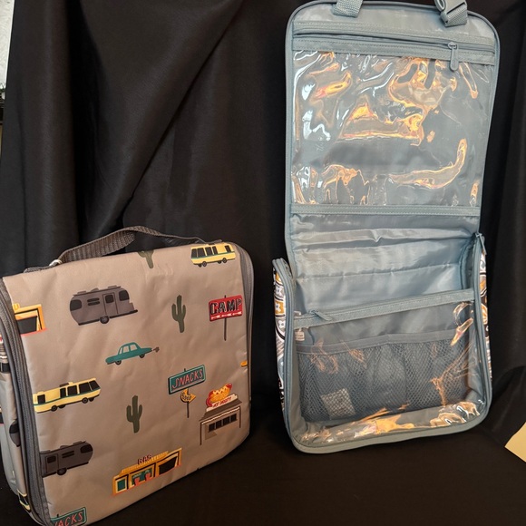 Thirty-One Hanging Traveler Case | NEW | Pick Your Print - Picture 2 of 5